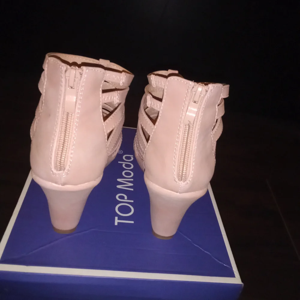 TOP Moda Women's Blush Strappy Wedge Heel Sandals - Picture 3 of 4